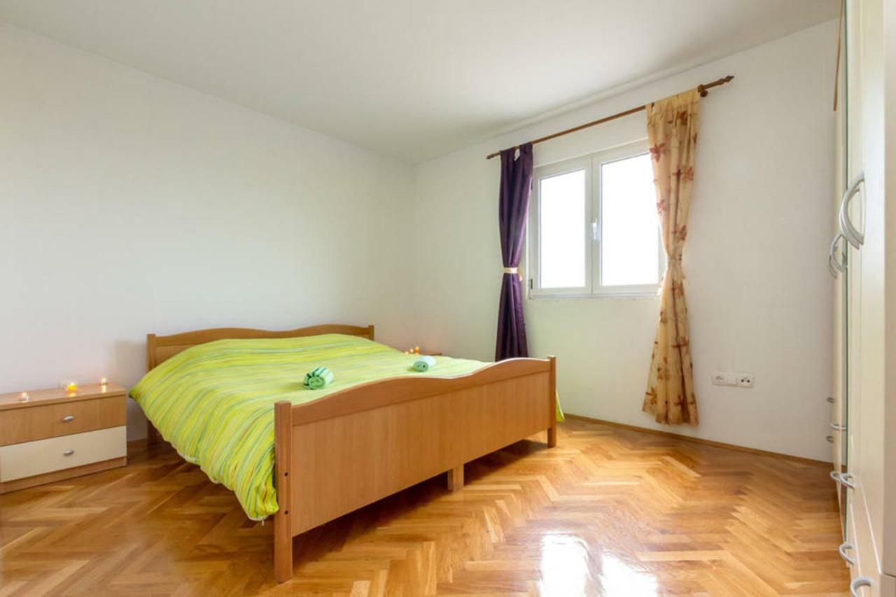 Apartments Ukic Kaštela Esterno foto